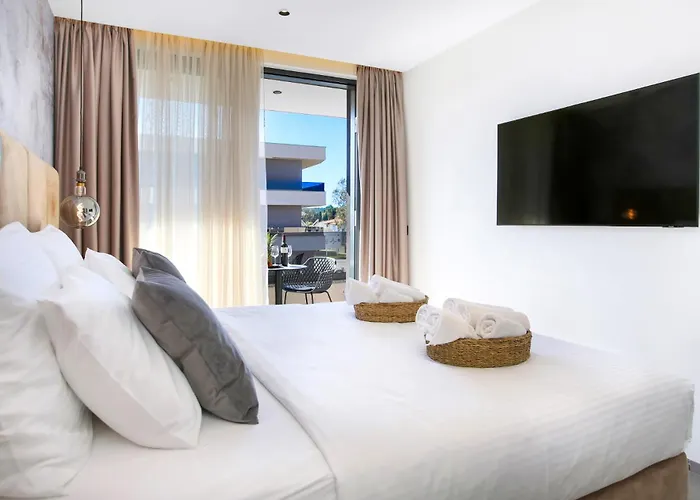 Fly - S2 - Mpolo 3* Medulin